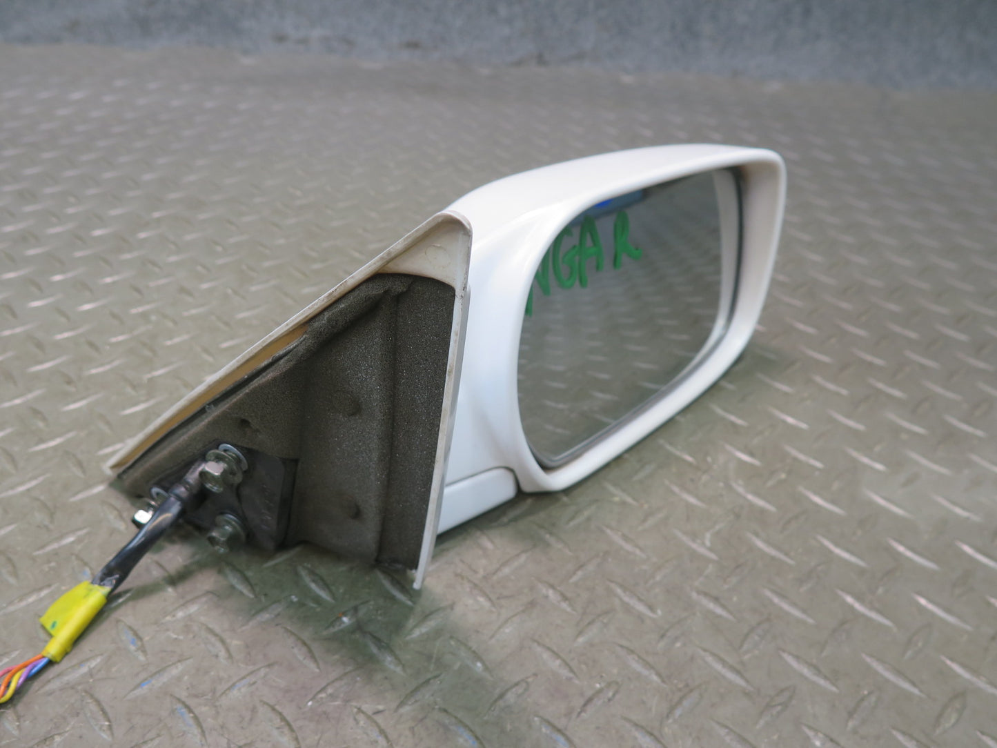 95-97 Nissan Gloria HY33 Front Right Door Side View Power Mirror White OEM