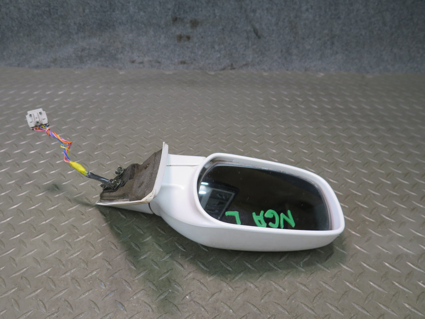 95-97 Nissan Gloria HY33 Front Left Door Side View Power Mirror White OEM