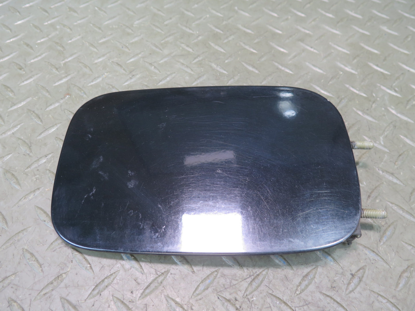 01-06 BMW E46 330ci Convertible Fuel Tank Filler Door Lid Cover Black OEM