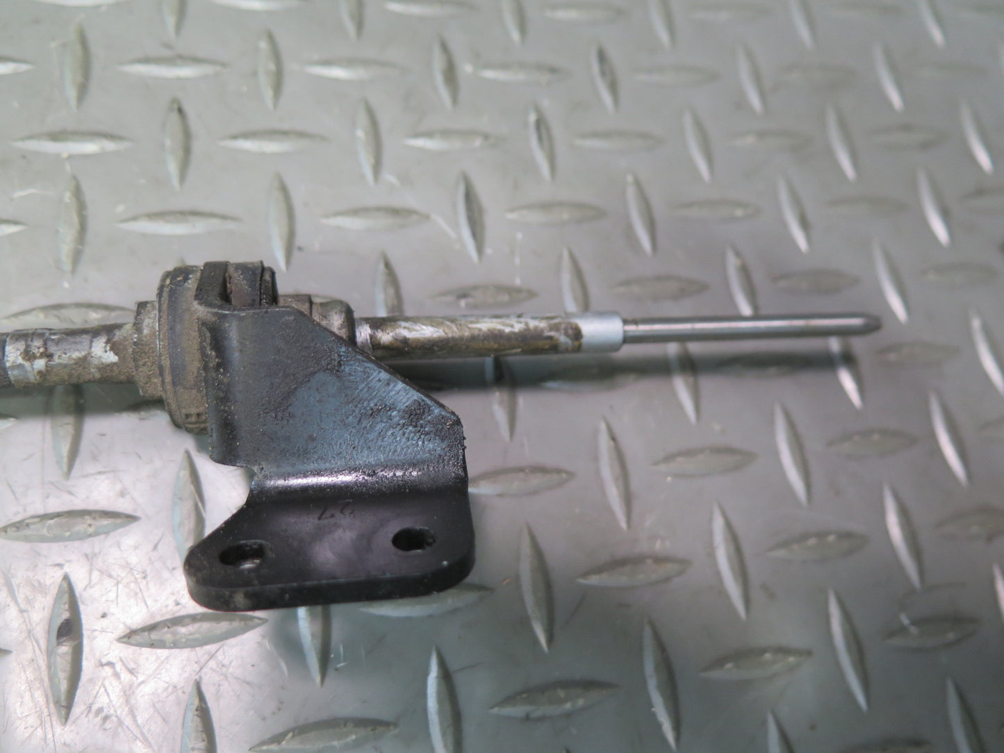 2001 BMW E46 330Ci A/T Automatic Transmission Gear Shifter w Cable & Knob OEM