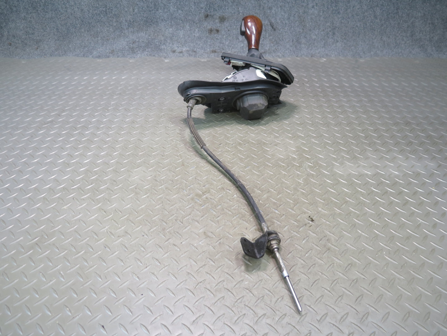 2001 BMW E46 330Ci A/T Automatic Transmission Gear Shifter w Cable & Knob OEM
