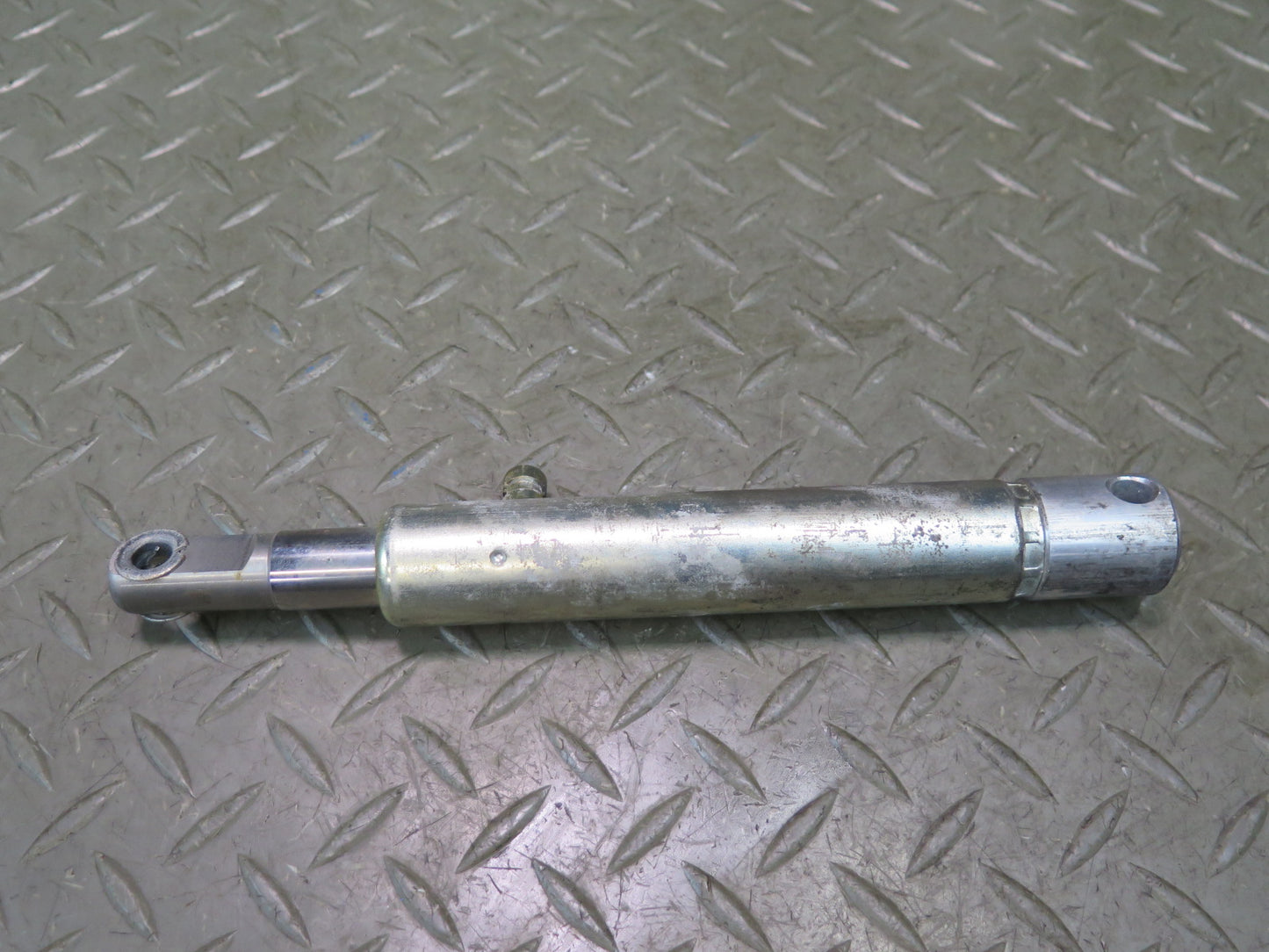 01-06 BMW E46 330Ci Convertible Set of 2 TOP Roof Hydraulic Cylinder OEM