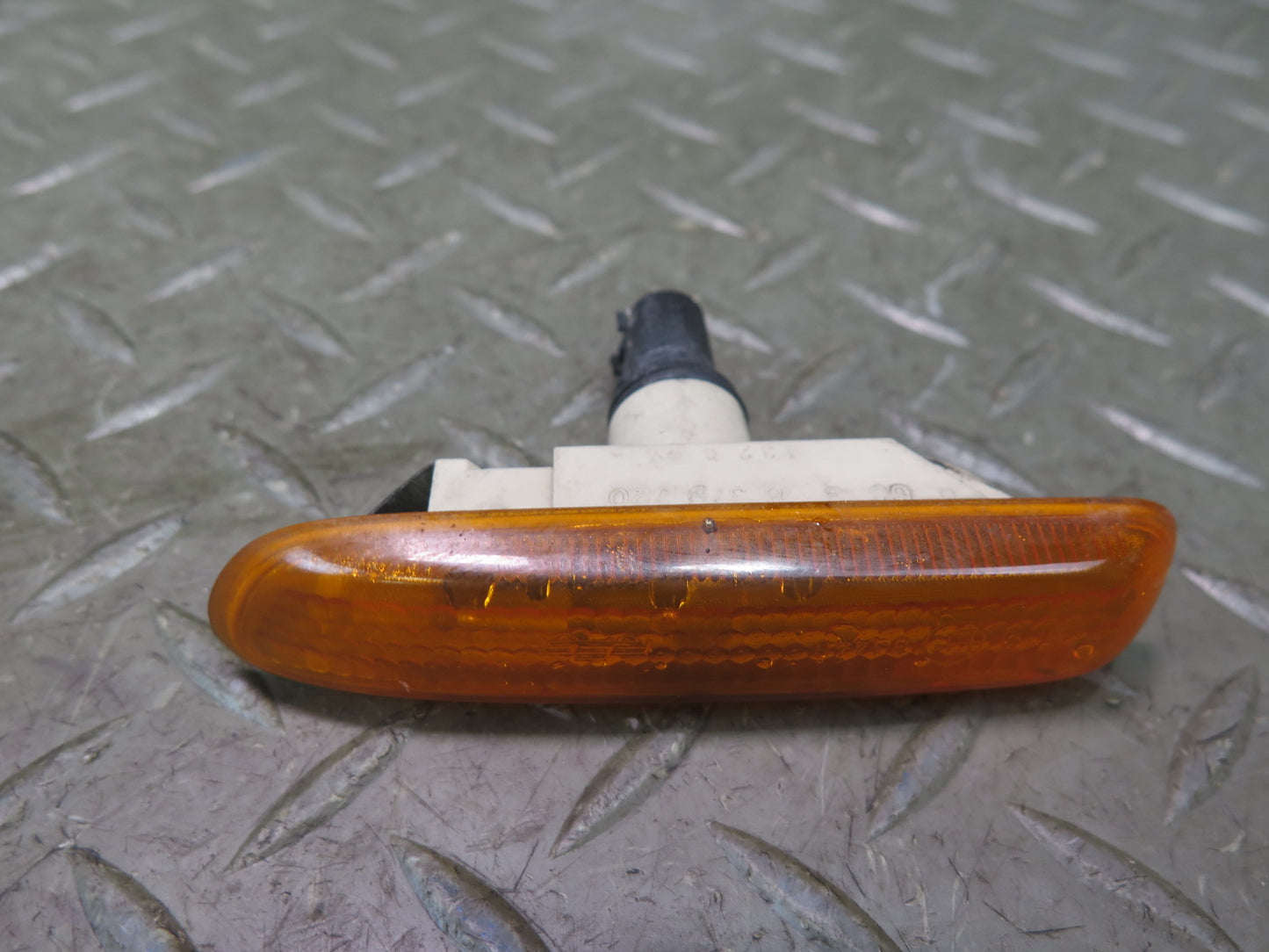 2001 BMW E46 Coupe Convertible Set of 2 Front Side Marker Light Lamp OEM