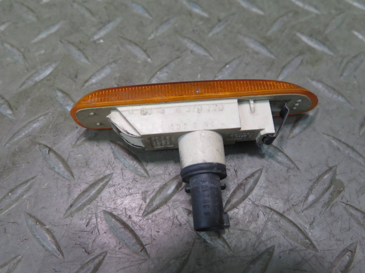 2001 BMW E46 Coupe Convertible Set of 2 Front Side Marker Light Lamp OEM