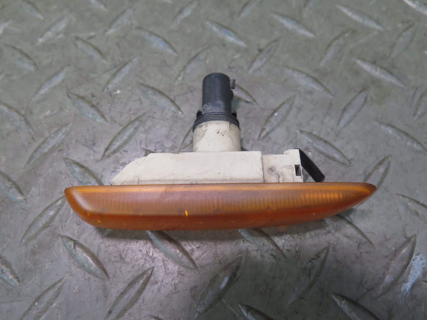 2001 BMW E46 Coupe Convertible Set of 2 Front Side Marker Light Lamp OEM