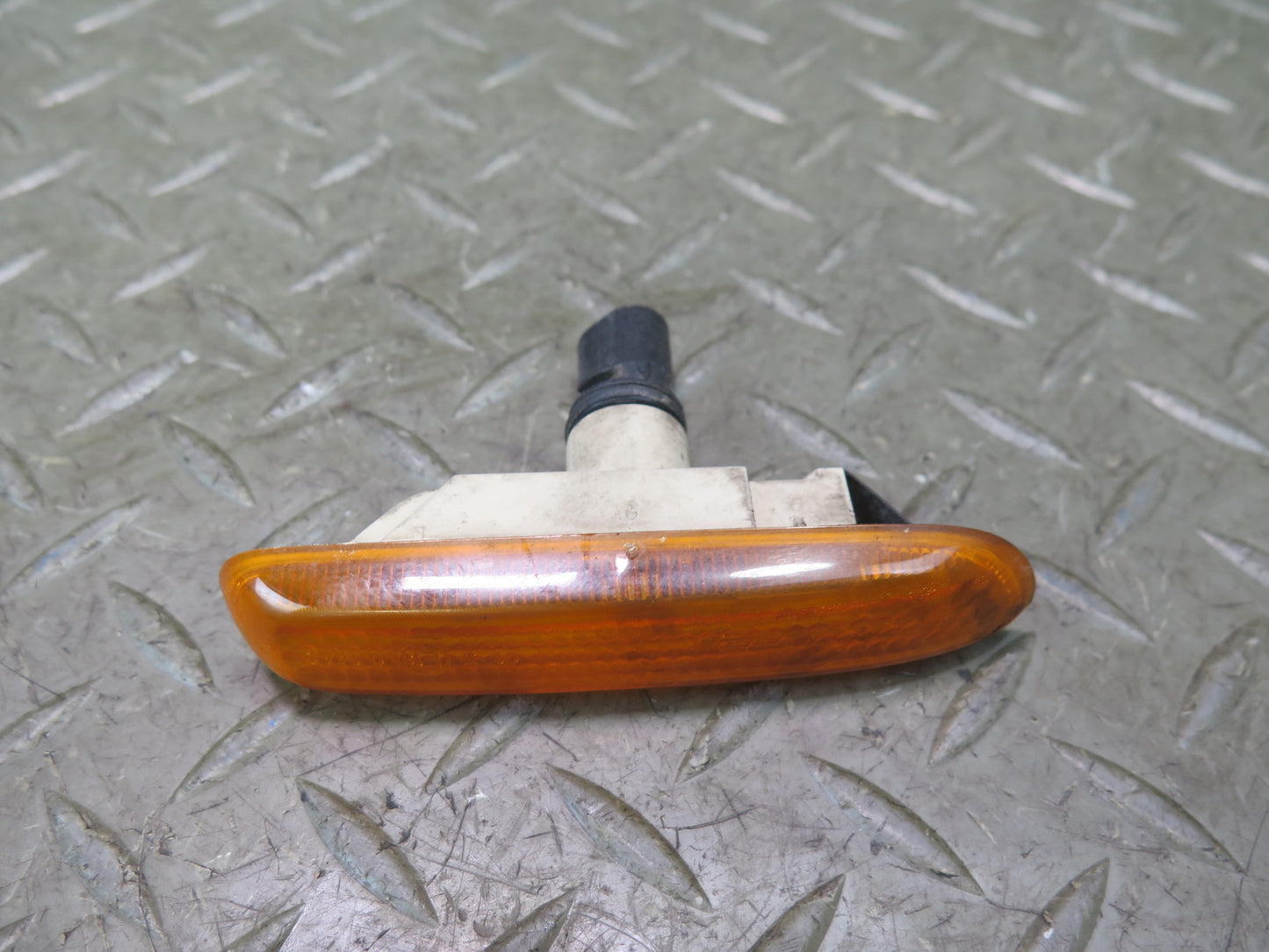 2001 BMW E46 Coupe Convertible Set of 2 Front Side Marker Light Lamp OEM