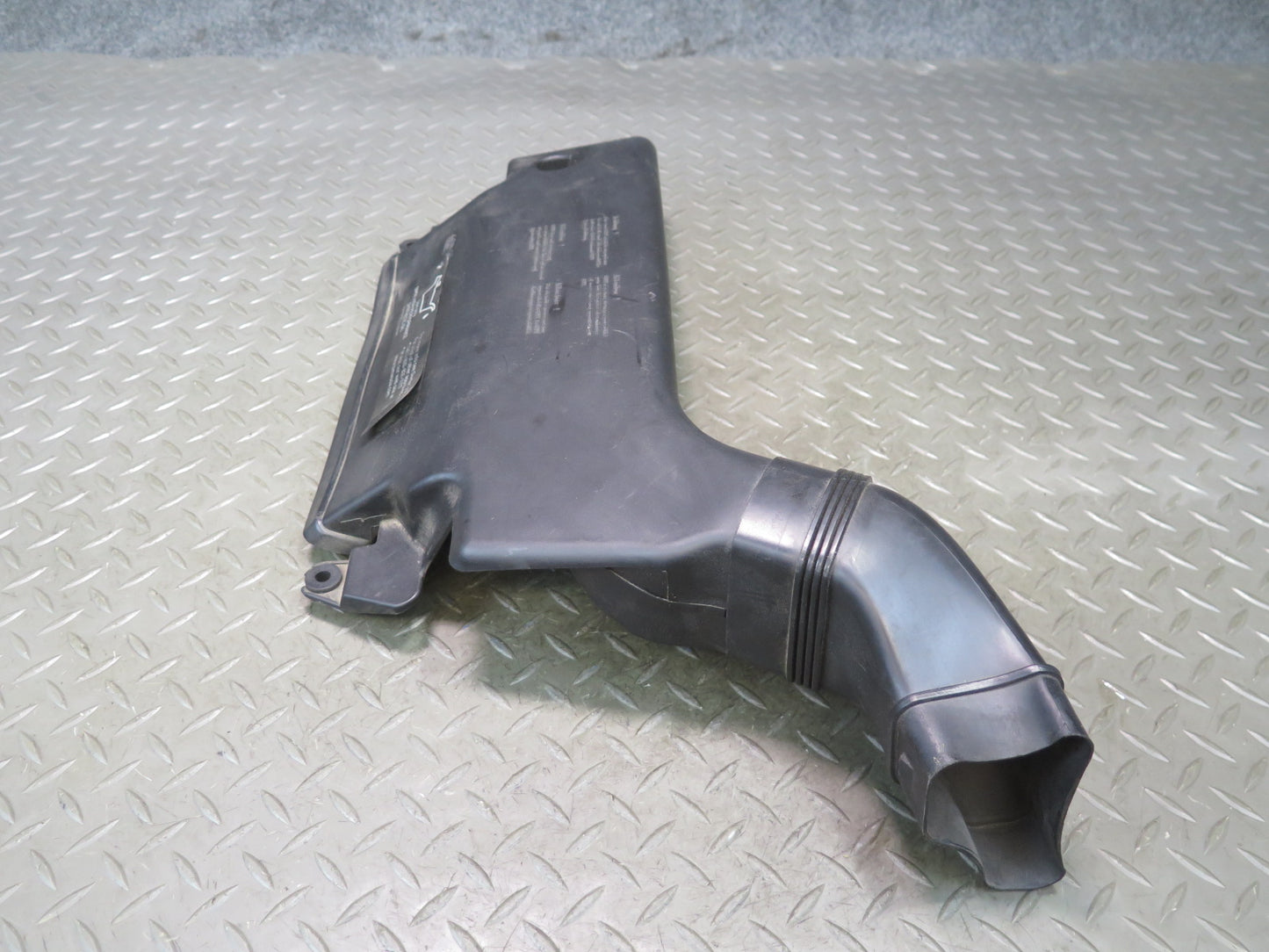 01-06 BMW E46 330Ci M54 M56 Air Intake Inlet Manifold Duct 7501988 OEM