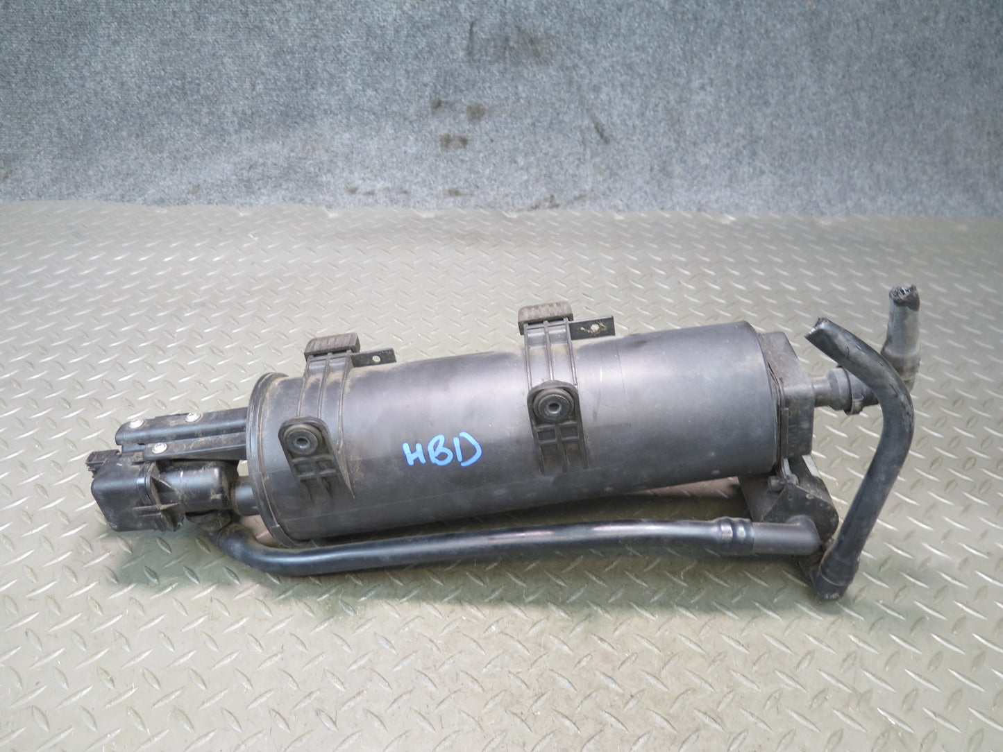 01-06 BMW E46 330Ci M54 Fuel Evap Vapor Charcoal Canister w Leak Pump OEM