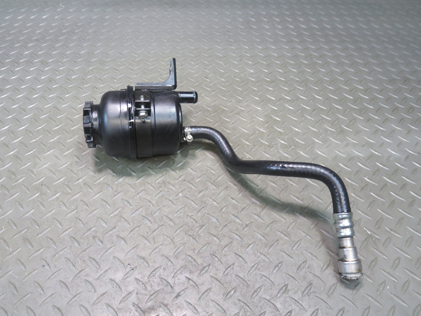 01-06 BMW E46 330Ci Power Steering Fluid Reservoir Tank w Hose OEM
