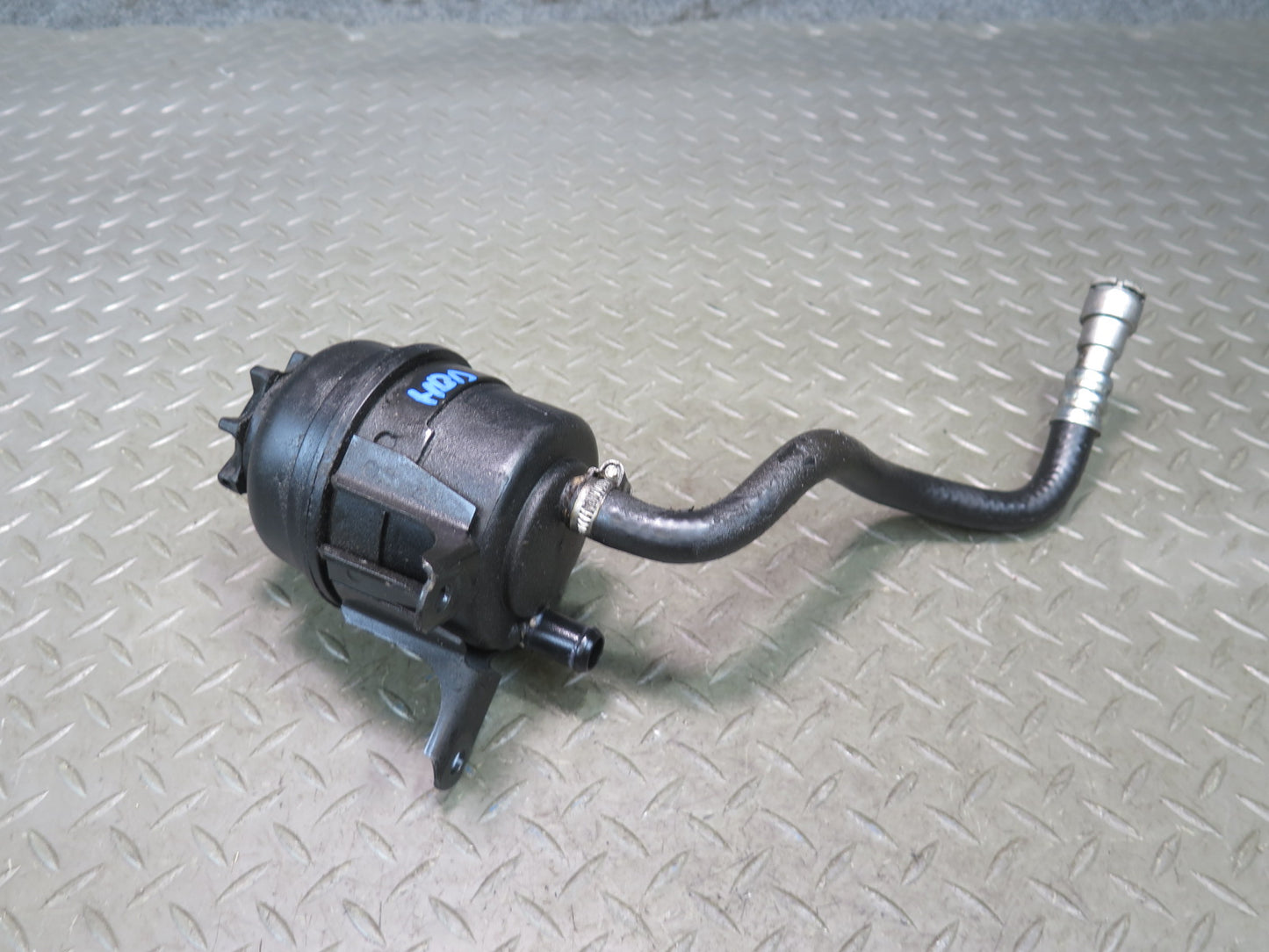 01-06 BMW E46 330Ci Power Steering Fluid Reservoir Tank w Hose OEM