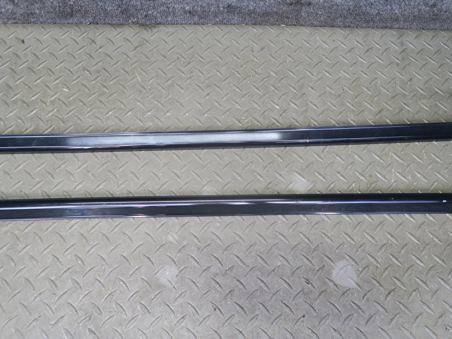 01-06 BMW E46 330Ci 2-DOOR Fender Door Rear Quarter Trim Molding Set OEM