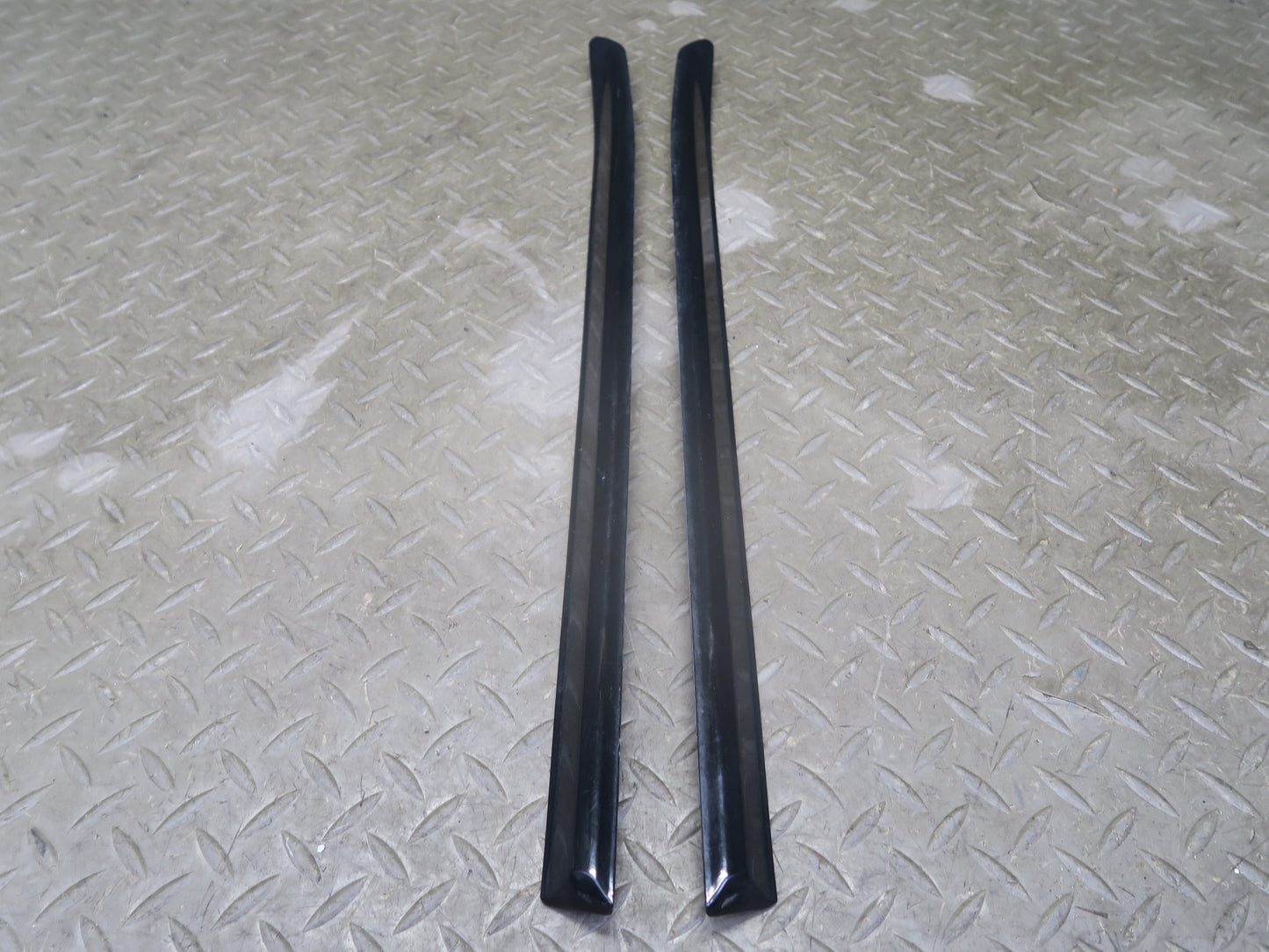 01-06 BMW E46 330Ci 2-DOOR Fender Door Rear Quarter Trim Molding Set OEM