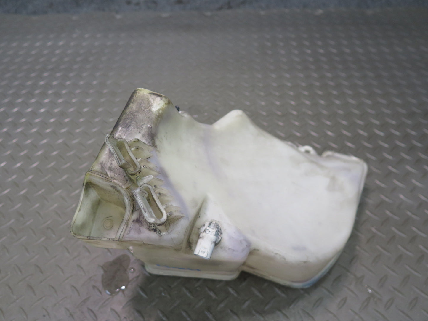 01-06 BMW E46 330Ci Windshield Washer Fluid Reservoir Tank OEM