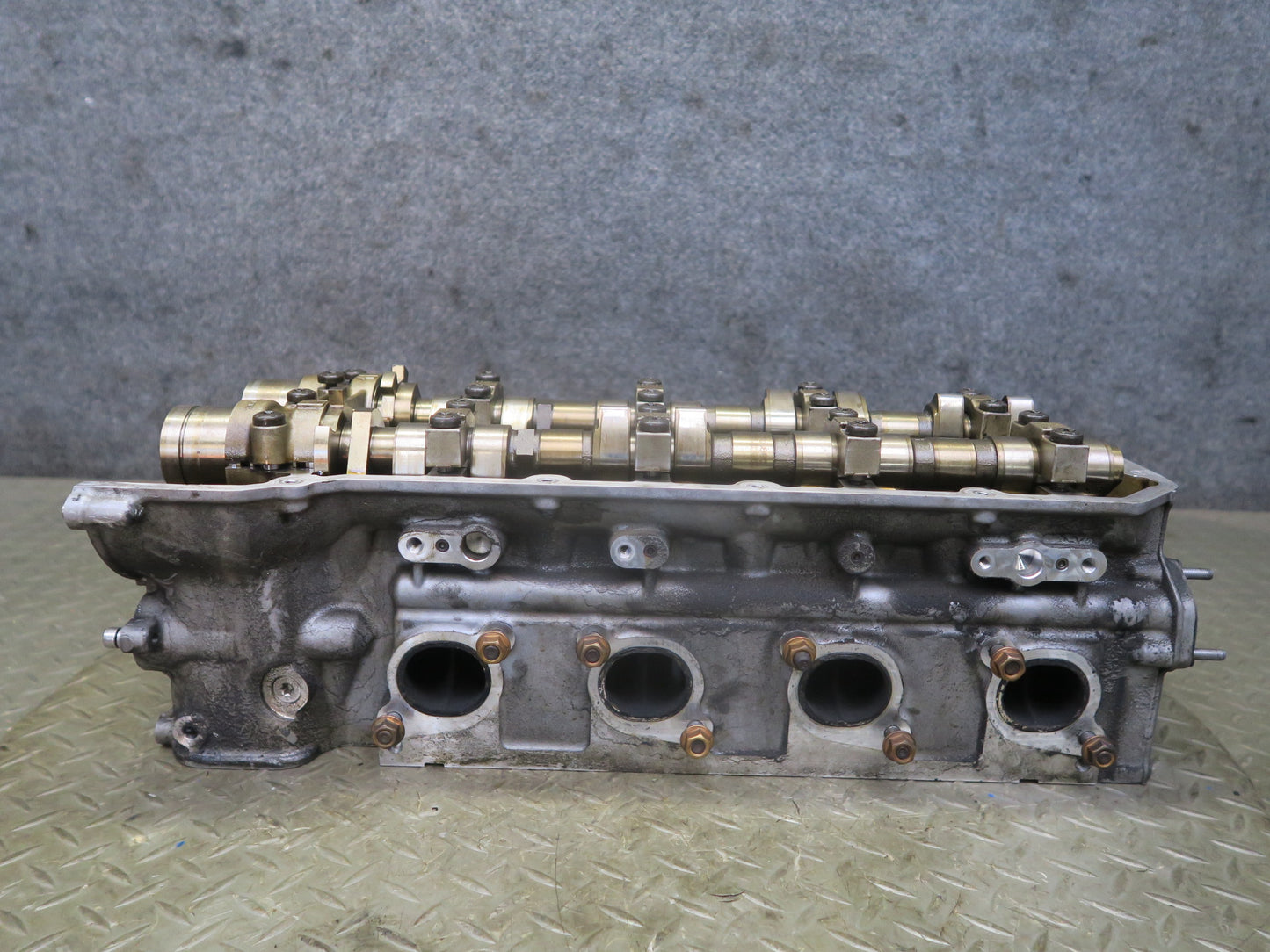 2008-2013 BMW E90 E92 E93 M3 S65 Engine Left Driver Side Cylinder Head Assembly