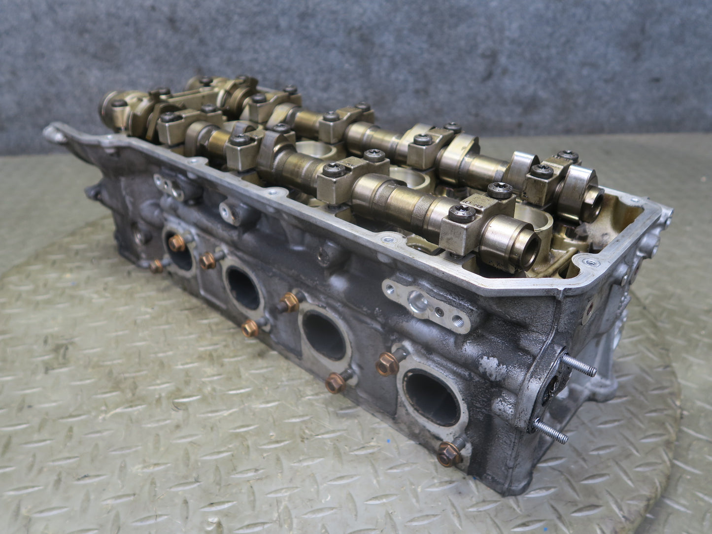 2008-2013 BMW E90 E92 E93 M3 S65 Engine Left Driver Side Cylinder Head Assembly