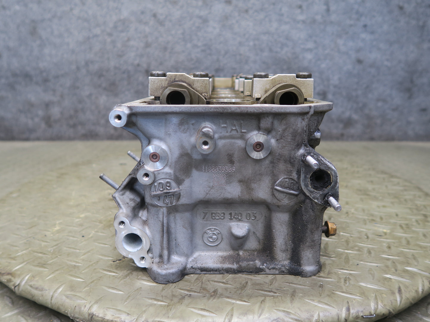 2008-2013 BMW E90 E92 E93 M3 S65 Engine Right Pass Side Cylinder Head Assembly