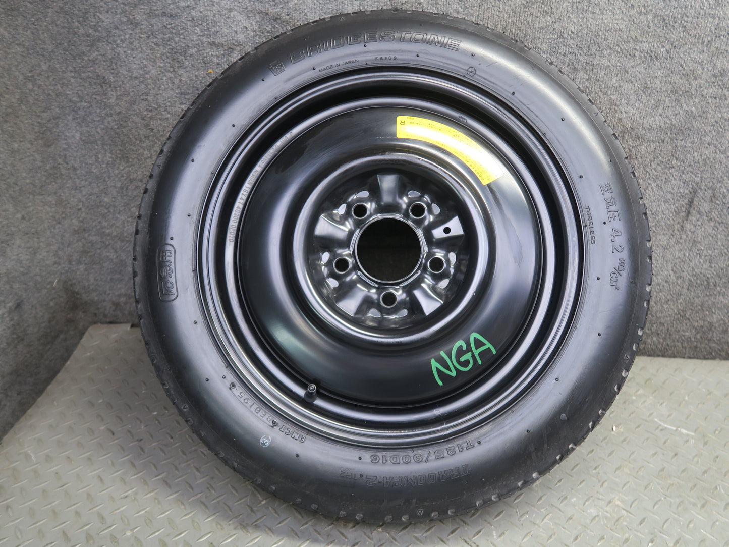 95-97 Nissan Gloria HY33 Spare Tire R16" Wheel 16x4T T125/90 40300-0P070 OEM
