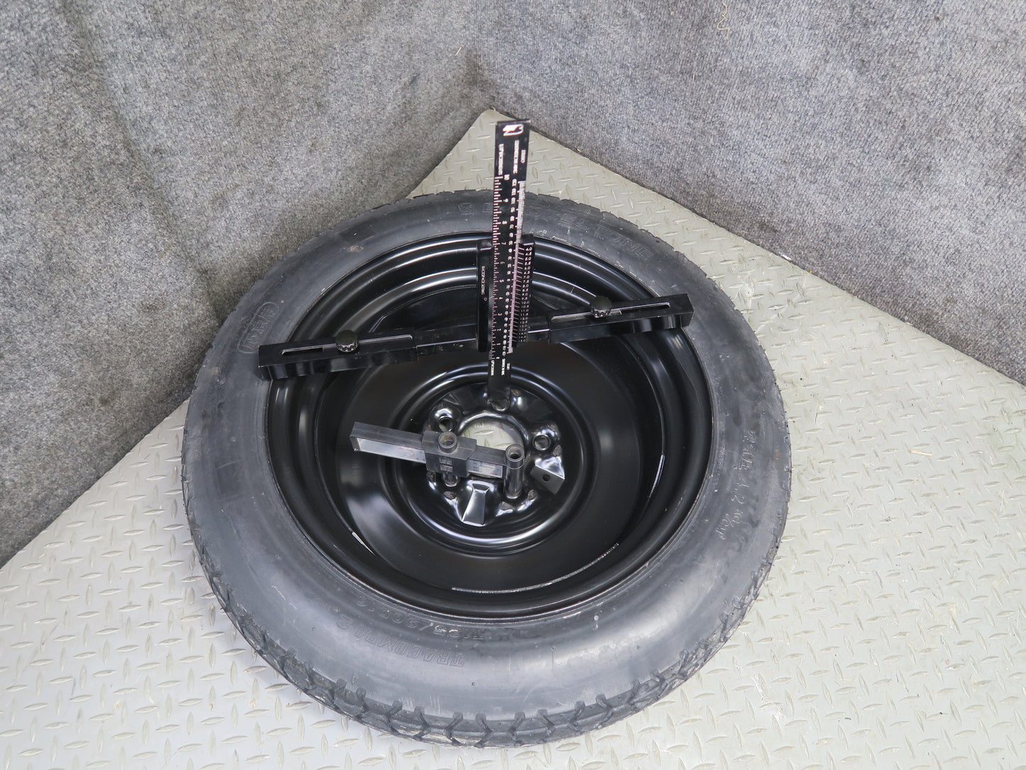 95-97 Nissan Gloria HY33 Spare Tire R16" Wheel 16x4T T125/90 40300-0P070 OEM