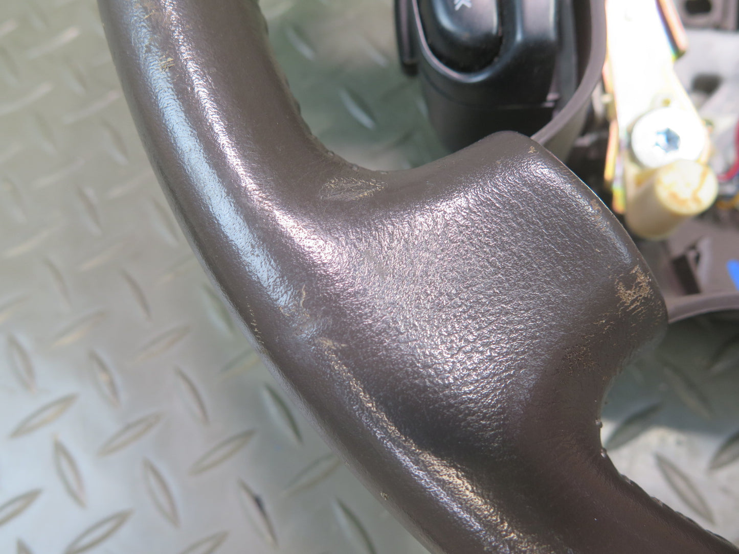 95-97 Nissan Gloria HY33 3.0L VIP Leather Steering w Cruise Switches Brown OEM