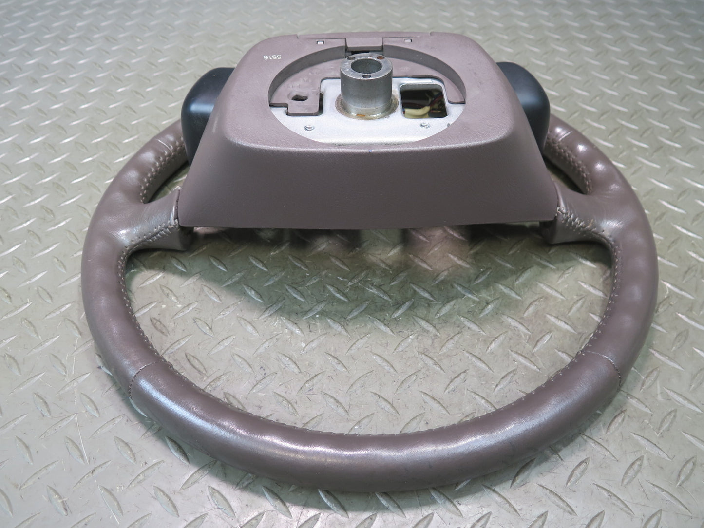 95-97 Nissan Gloria HY33 3.0L VIP Leather Steering w Cruise Switches Brown OEM