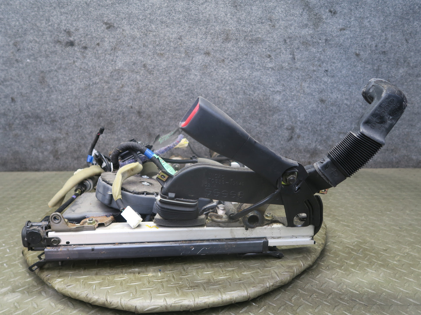 04-06 Lexus UCF30L LS430 Front Right Passenger Seat Track Rail Frame OEM
