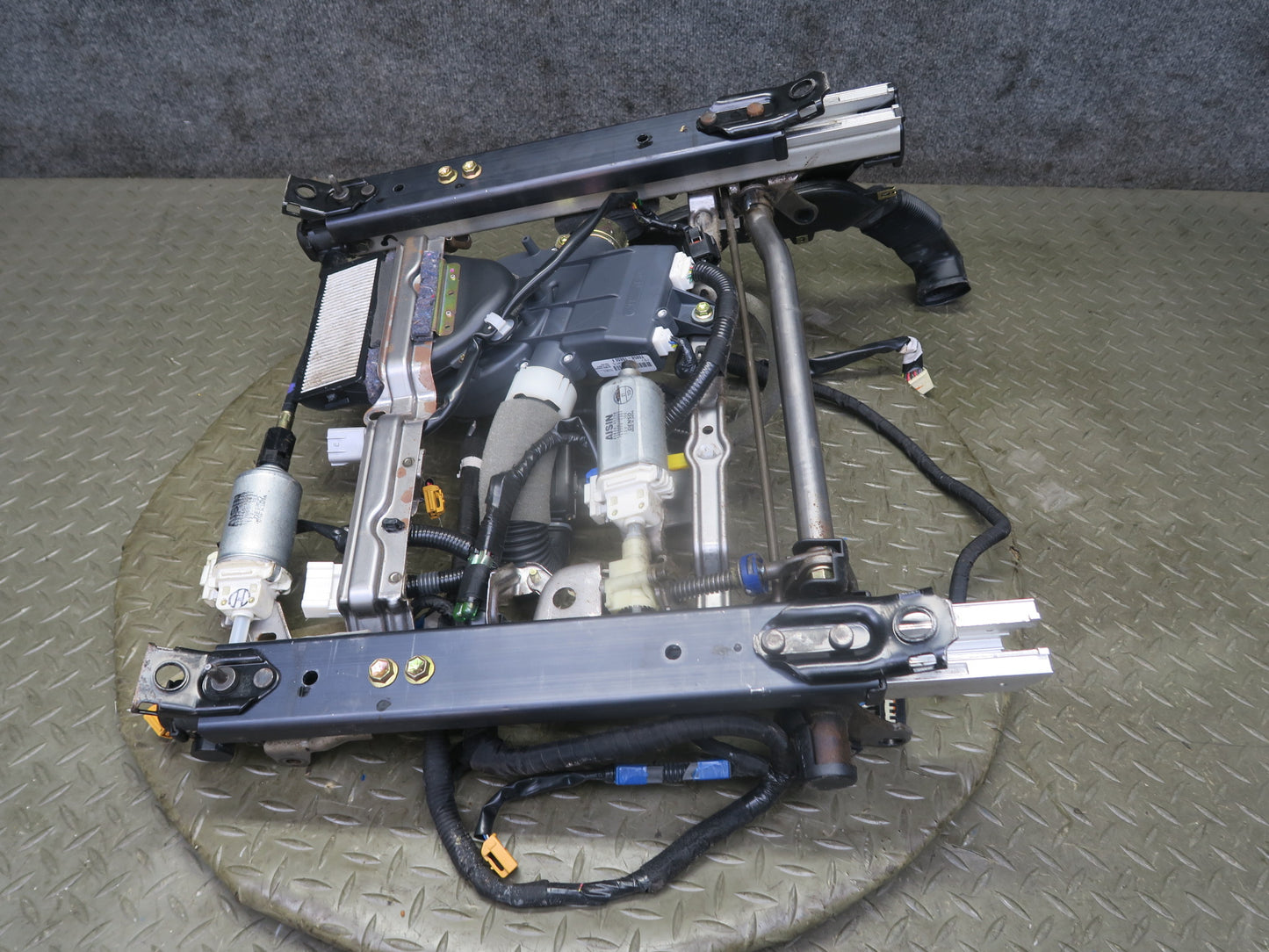 04-06 Lexus UCF30L LS430 Front Right Passenger Seat Track Rail Frame OEM