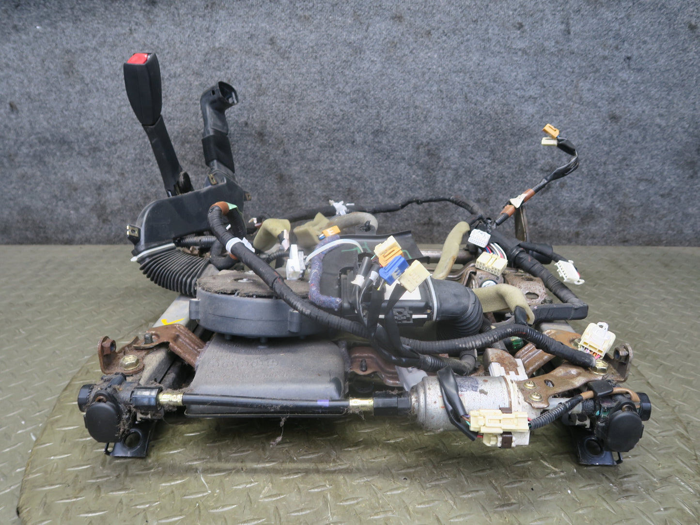 04-06 Lexus UCF30L LS430 Front Left Driver Seat Track Rail Frame OEM