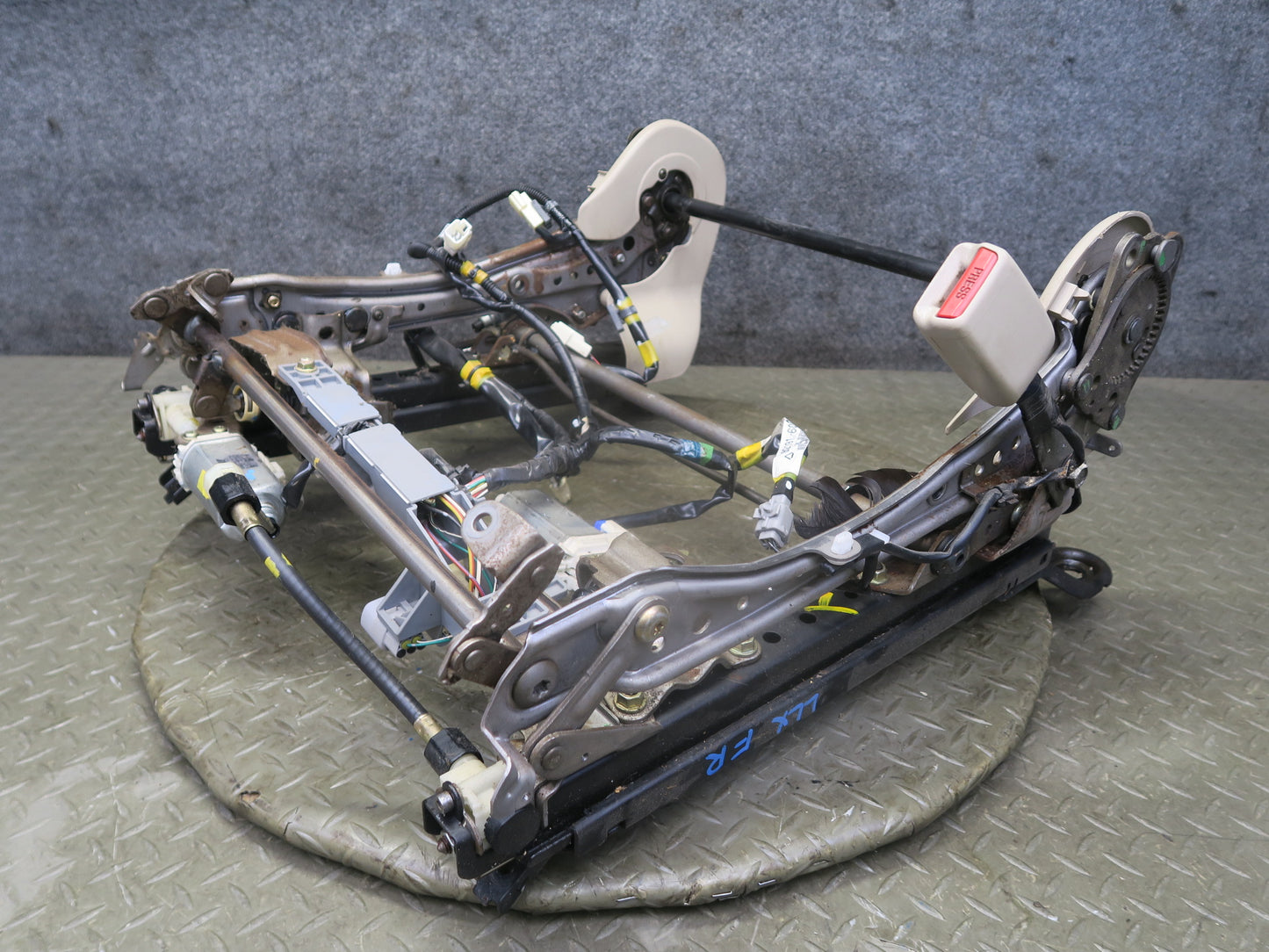 2003-2007 Lexus LX470 Front Right Passenger Side Lower Seat Track Frame W/ Motor