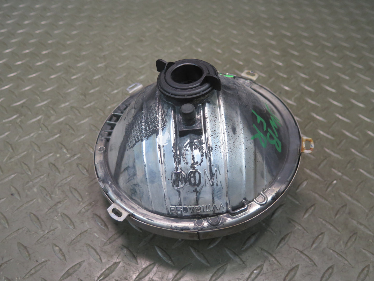 07-10 Jeep Wrangler JK Front Right Halogen Headlight Lamp OEM