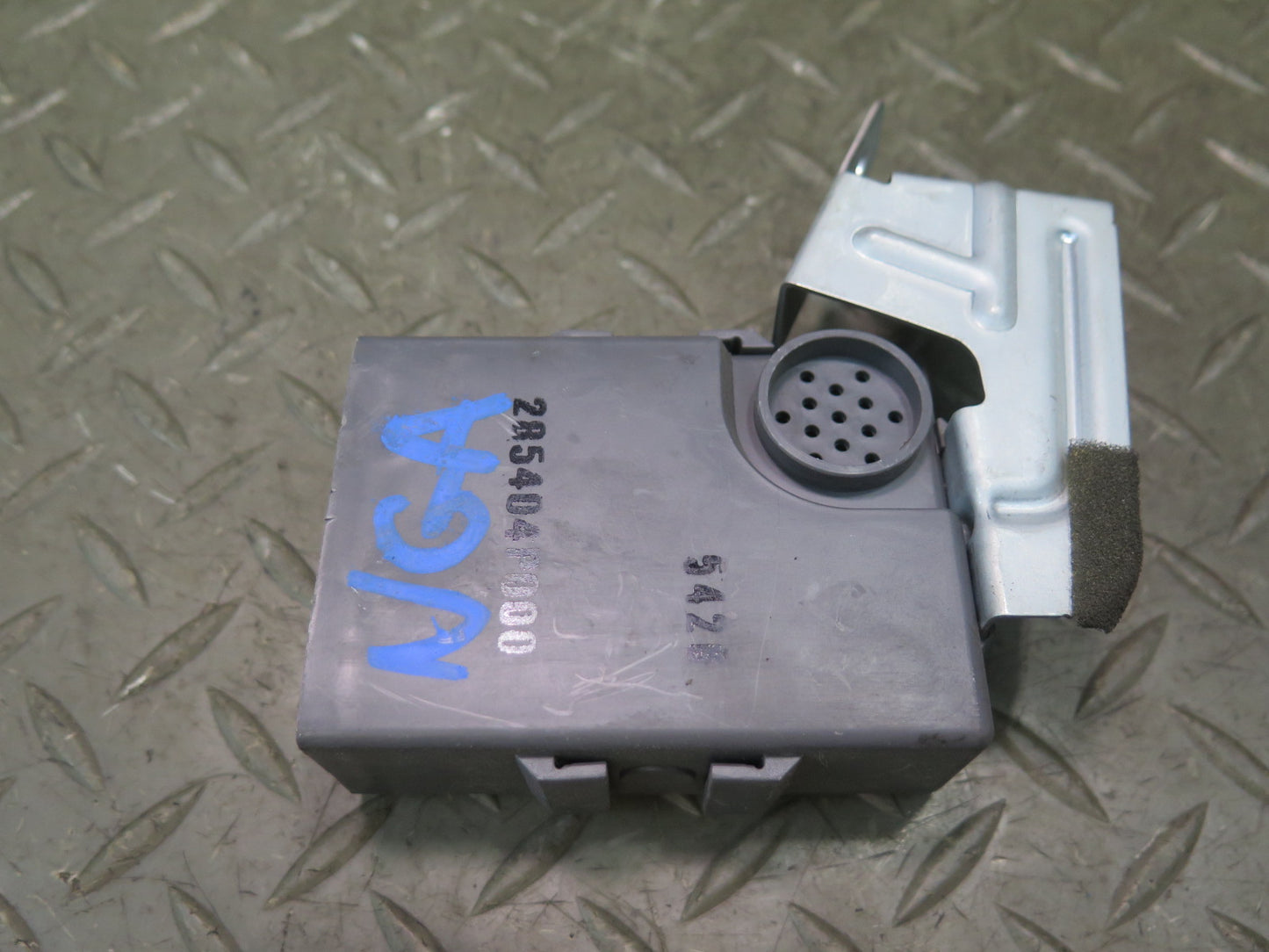 95-97 Nissan Gloria HY33 Shift Lock Control Module 28540-4P000 OEM