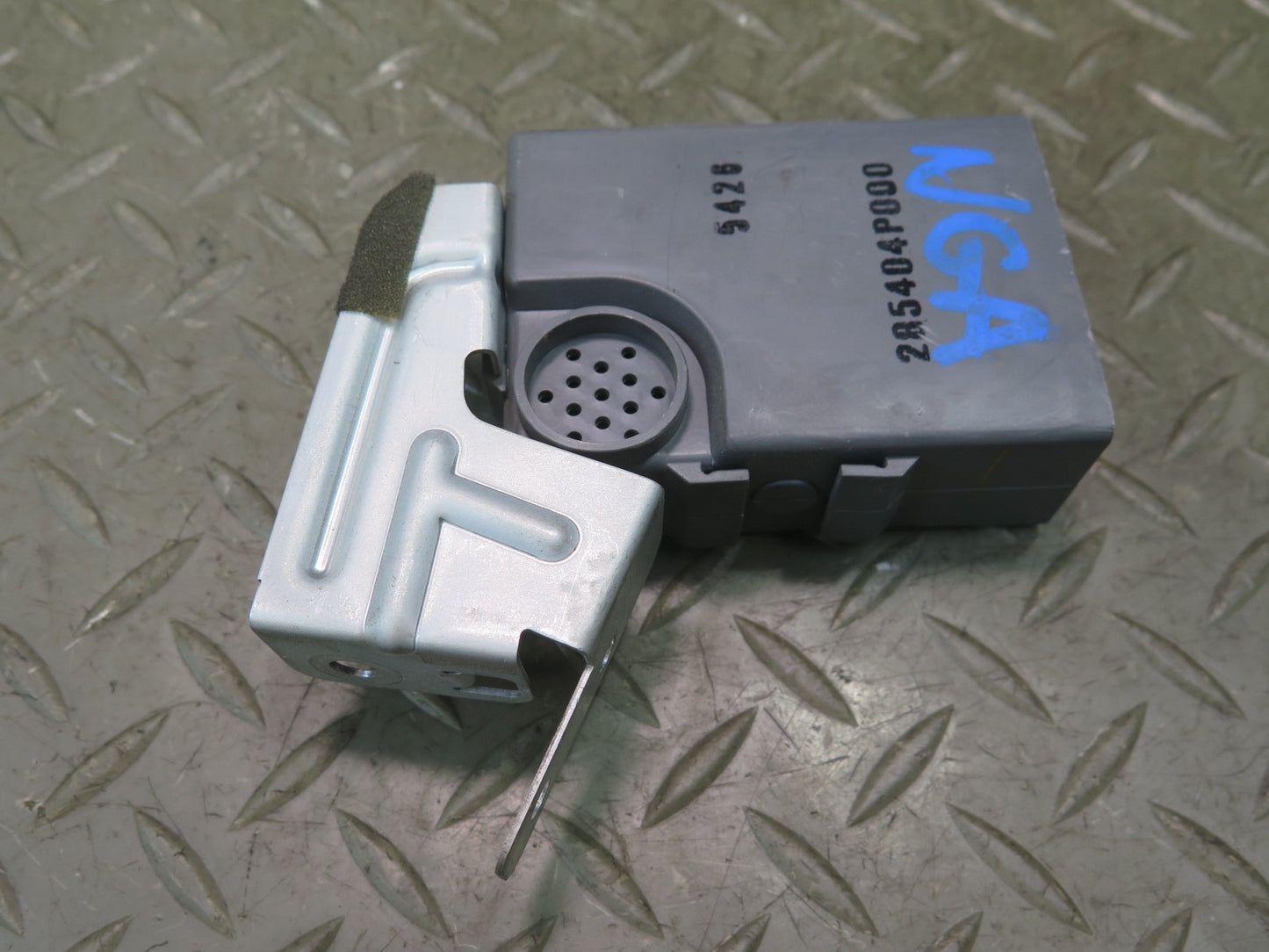 95-97 Nissan Gloria HY33 Shift Lock Control Module 28540-4P000 OEM
