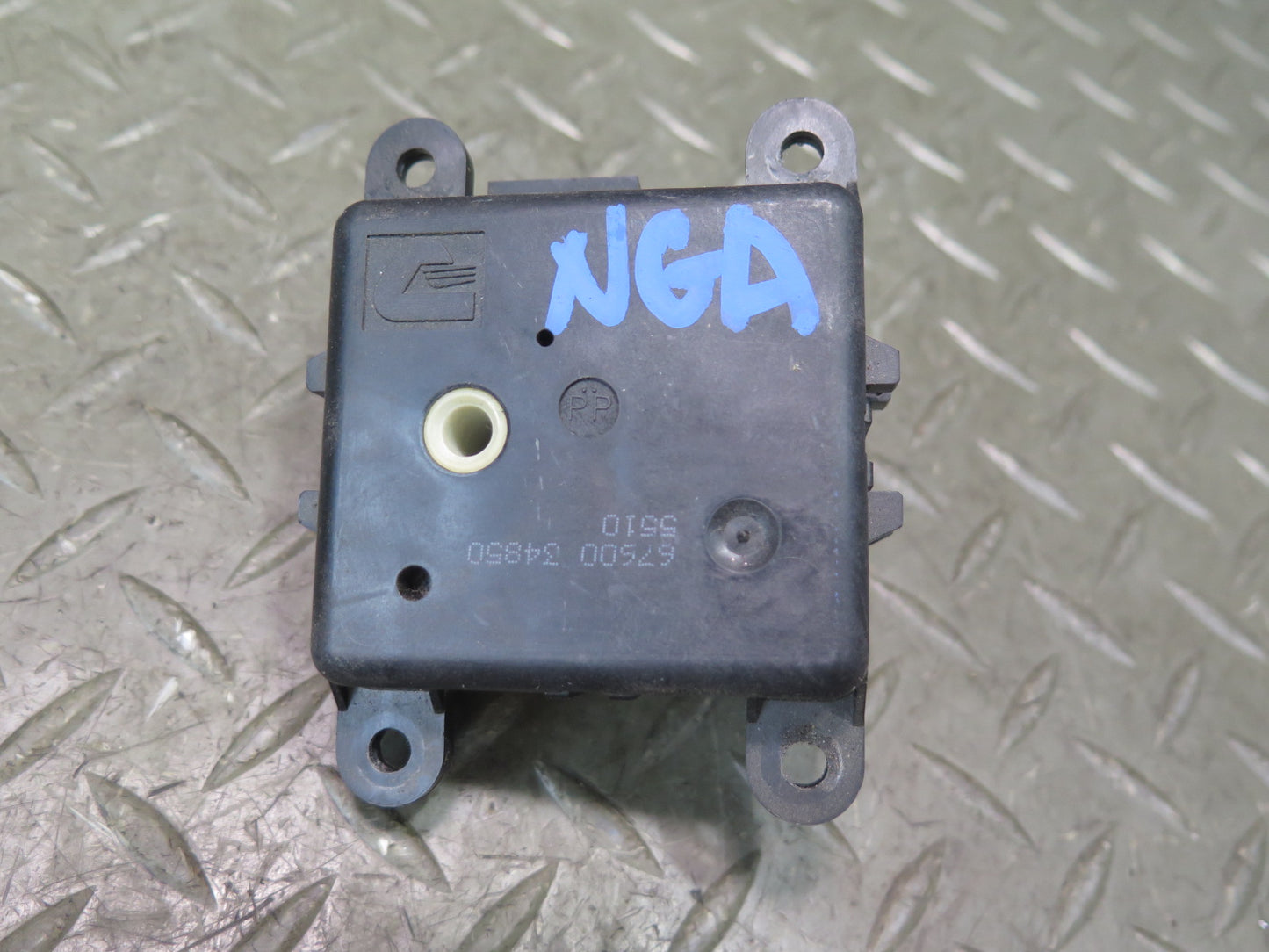 95-97 Nissan Gloria HY33 VIP A/C Heater Flap Actuator Motor Set of 5 OEM
