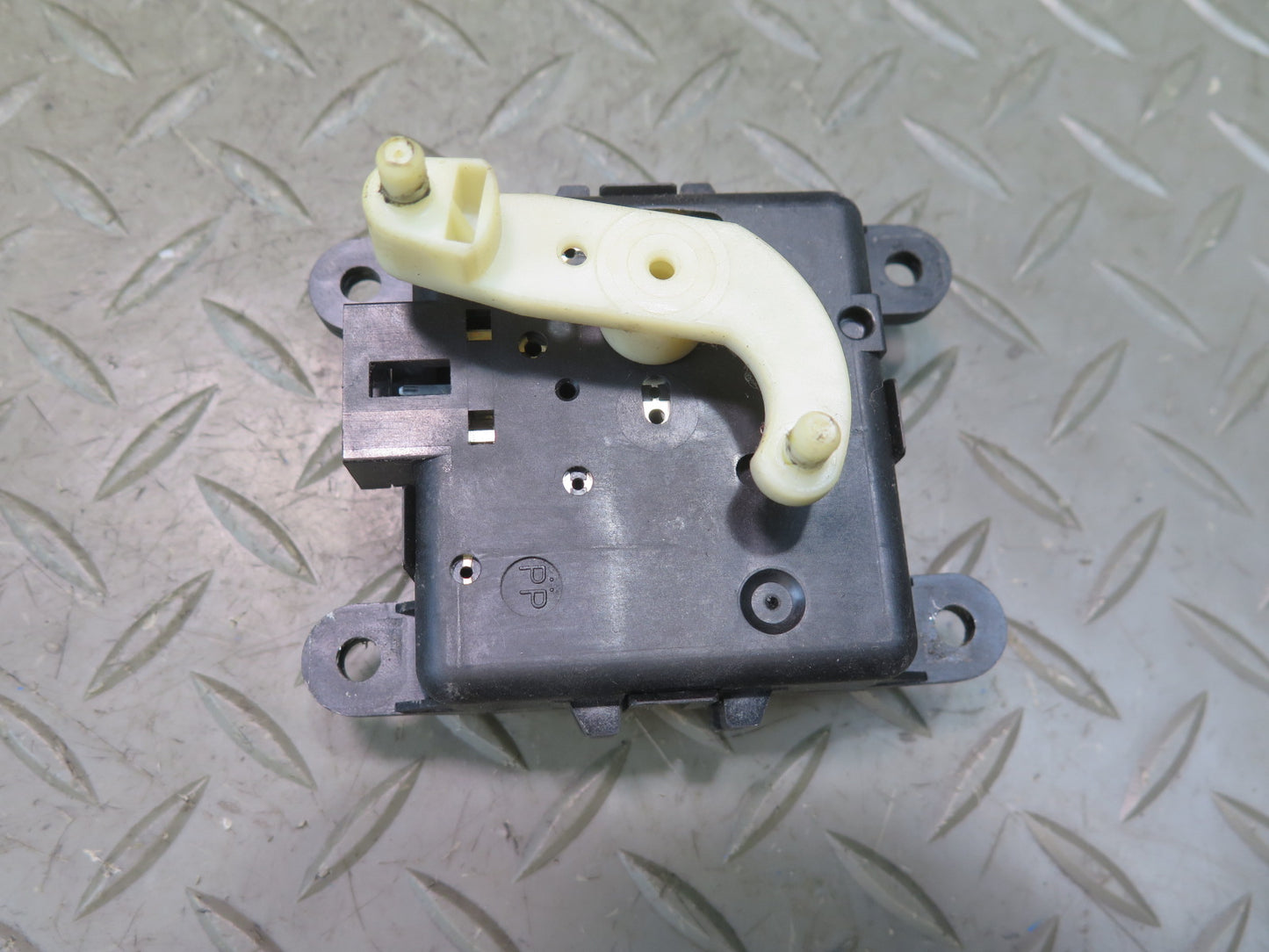 95-97 Nissan Gloria HY33 VIP A/C Heater Flap Actuator Motor Set of 5 OEM