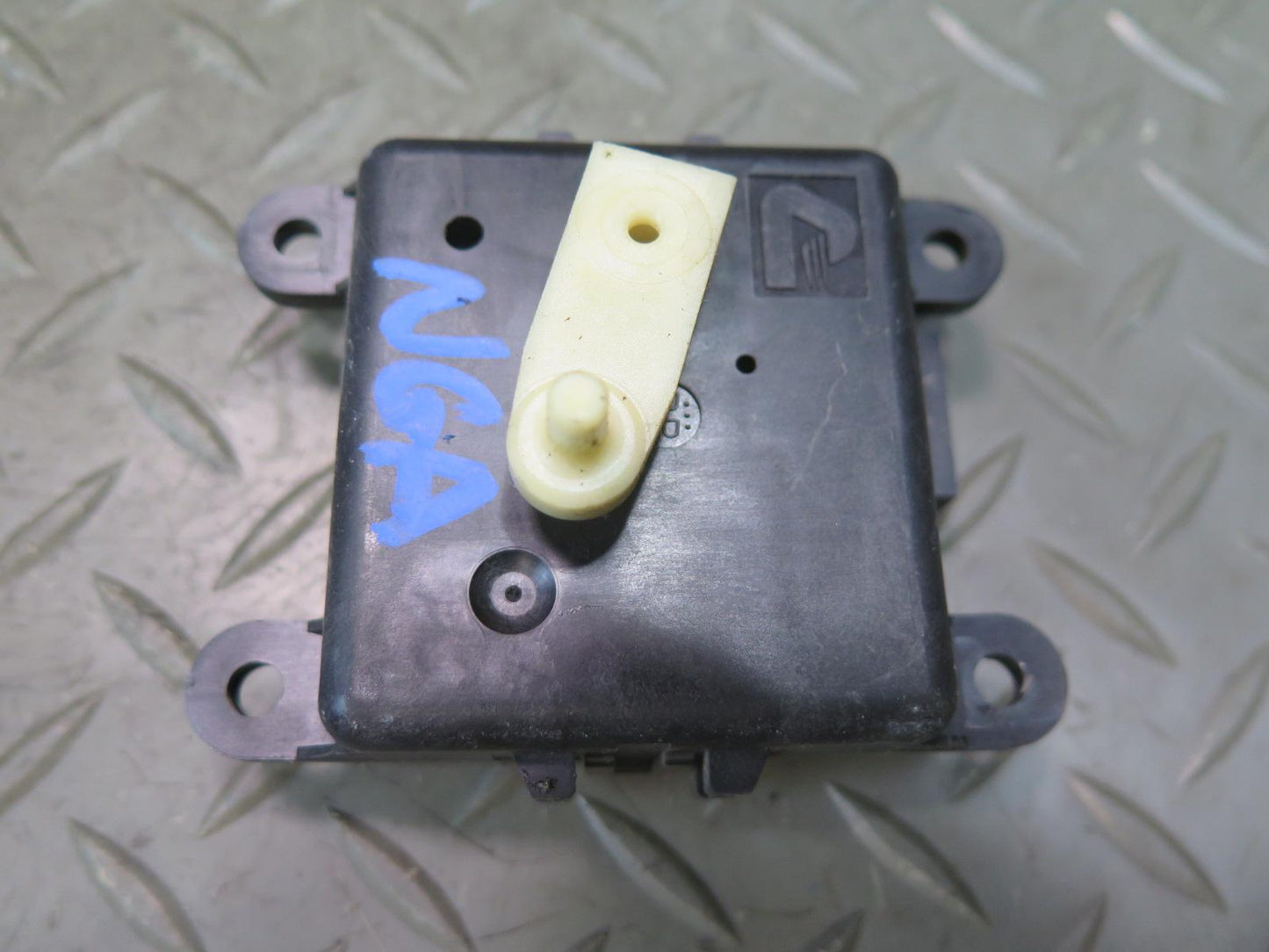 95-97 Nissan Gloria HY33 VIP A/C Heater Flap Actuator Motor Set of 5 OEM