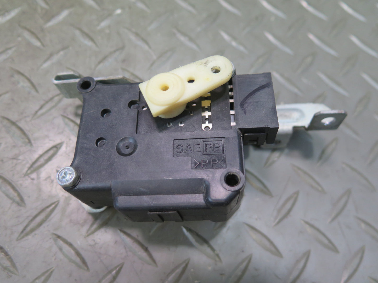 95-97 Nissan Gloria HY33 VIP A/C Heater Flap Actuator Motor Set of 5 OEM