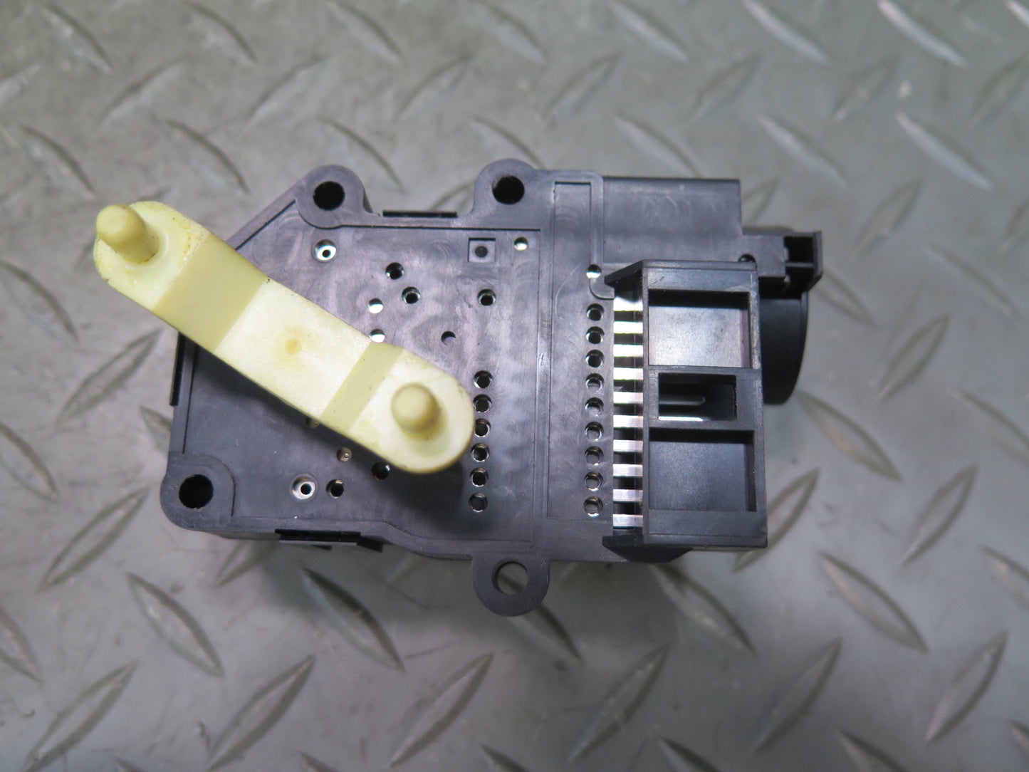 95-97 Nissan Gloria HY33 VIP A/C Heater Flap Actuator Motor Set of 5 OEM