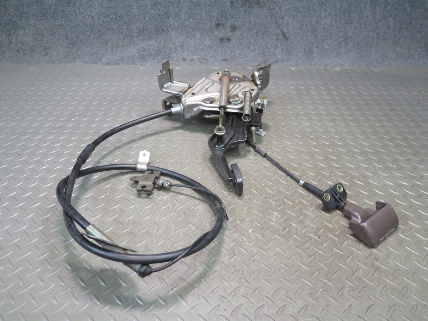 95-97 Nissan Gloria HY33 Emergency Parking Brake Pedal w Handle & Cable OEM