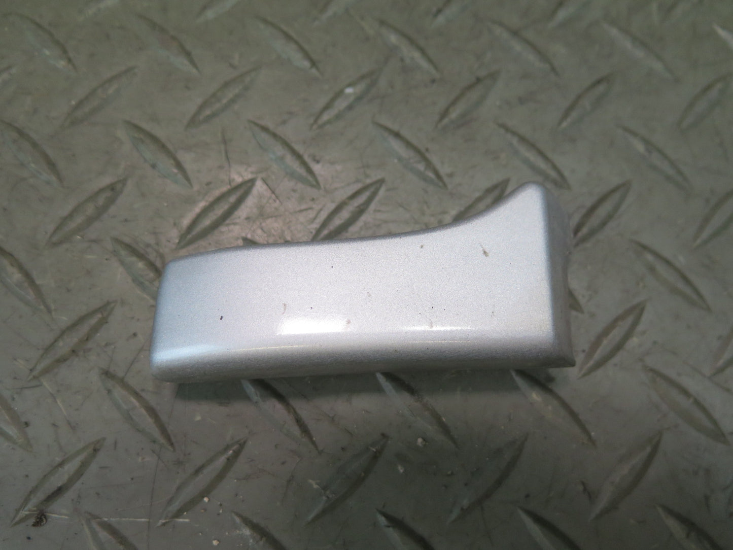 95-97 Nissan Gloria HY33 Rear Left & Right Fender Molding Silver Set OEM