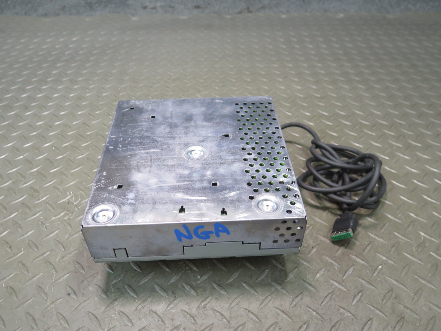 95-97 Nissan Gloria Cedric HY33 TV Tuner Assembly OEM