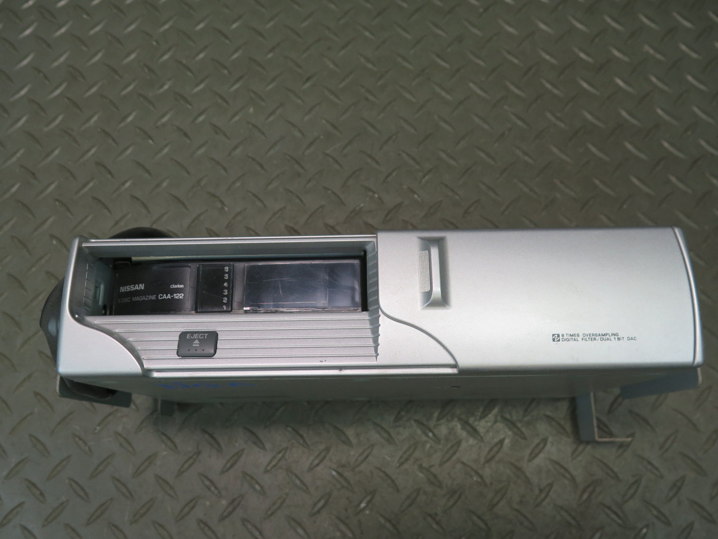 95-97 Nissan Gloria Cedric HY33 6 Disc CD Player Changer With Magazine OEM
