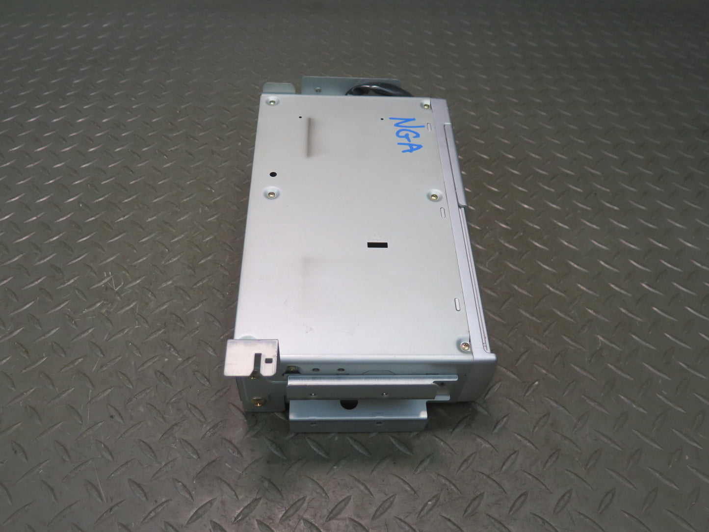 95-97 Nissan Gloria Cedric HY33 6 Disc CD Player Changer With Magazine OEM