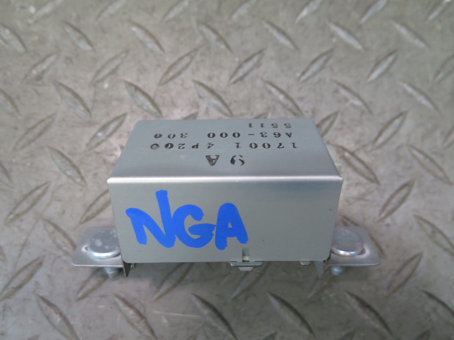 95-97 Nissan Gloria Cedric HY33 Fuel Pump Control Module 17001-4P200 OEM