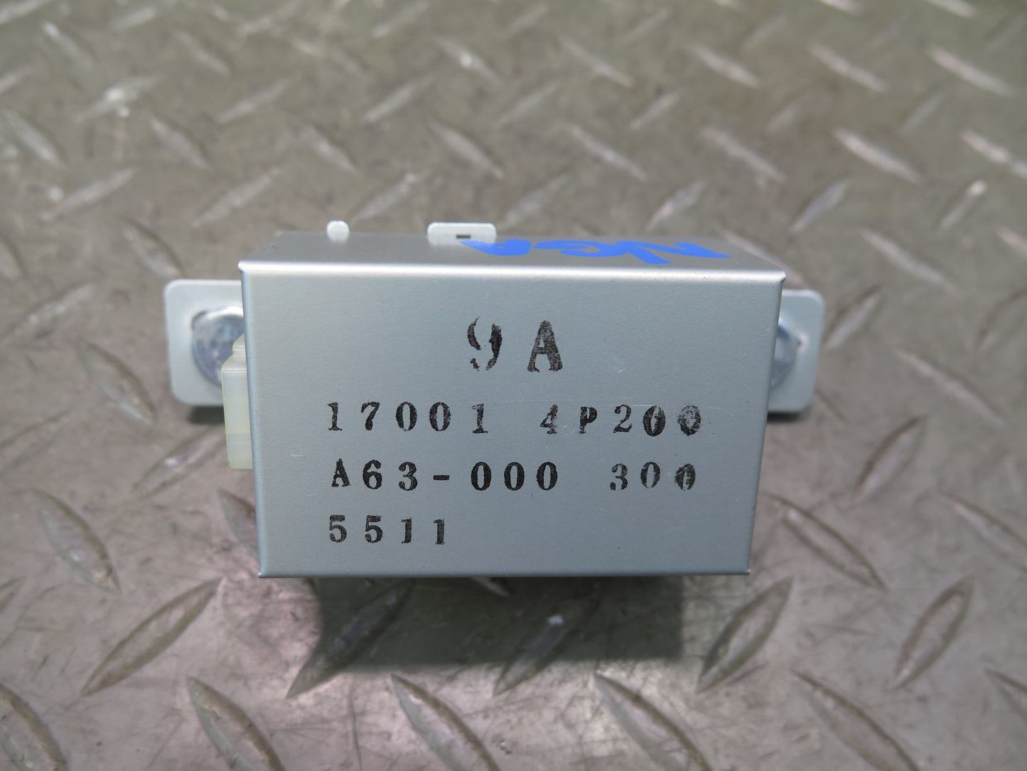 95-97 Nissan Gloria Cedric HY33 Fuel Pump Control Module 17001-4P200 OEM