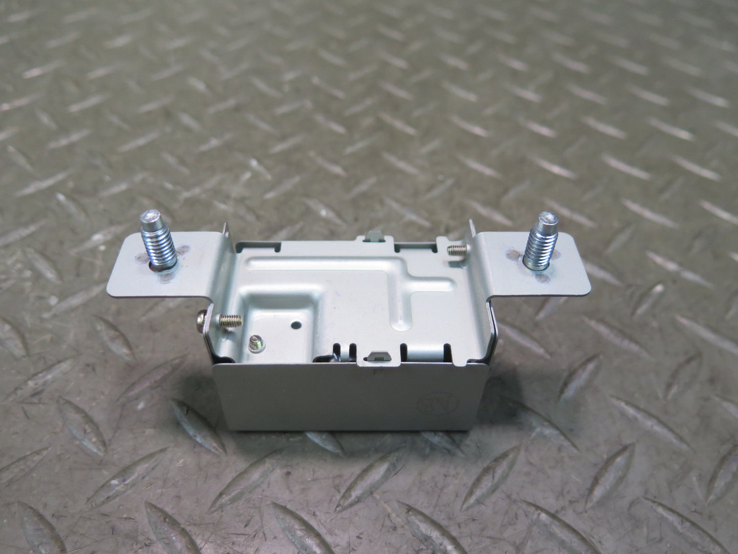 95-97 Nissan Gloria Cedric HY33 Fuel Pump Control Module 17001-4P200 OEM