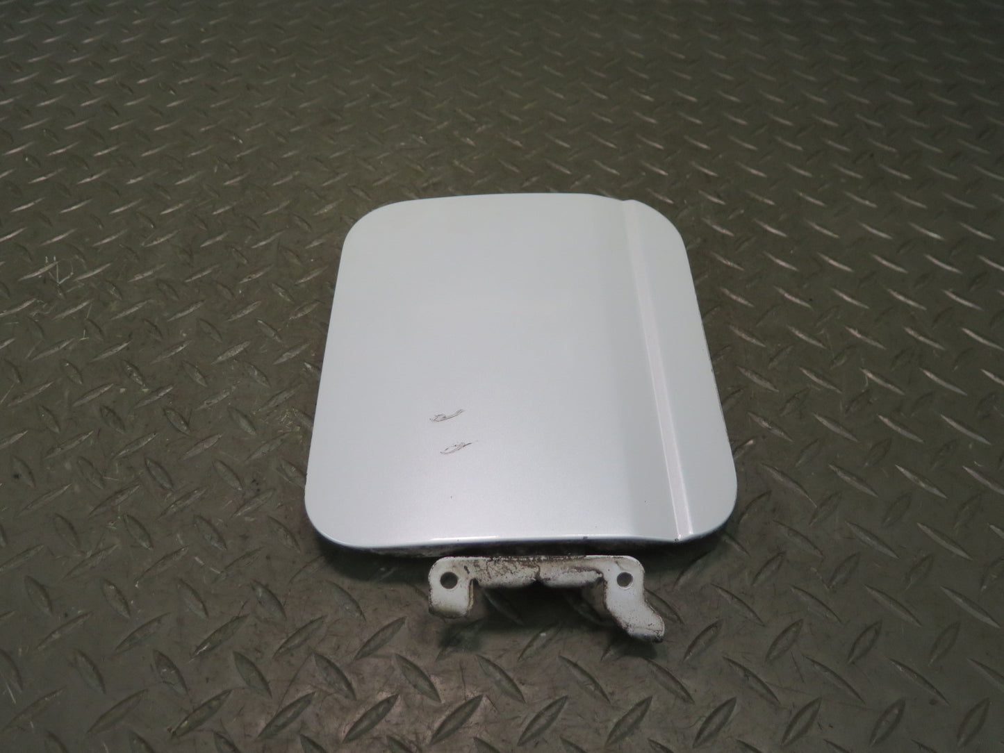 95-97 Nissan Gloria Cedric HY33 Fuel Door Lid Cover White OEM