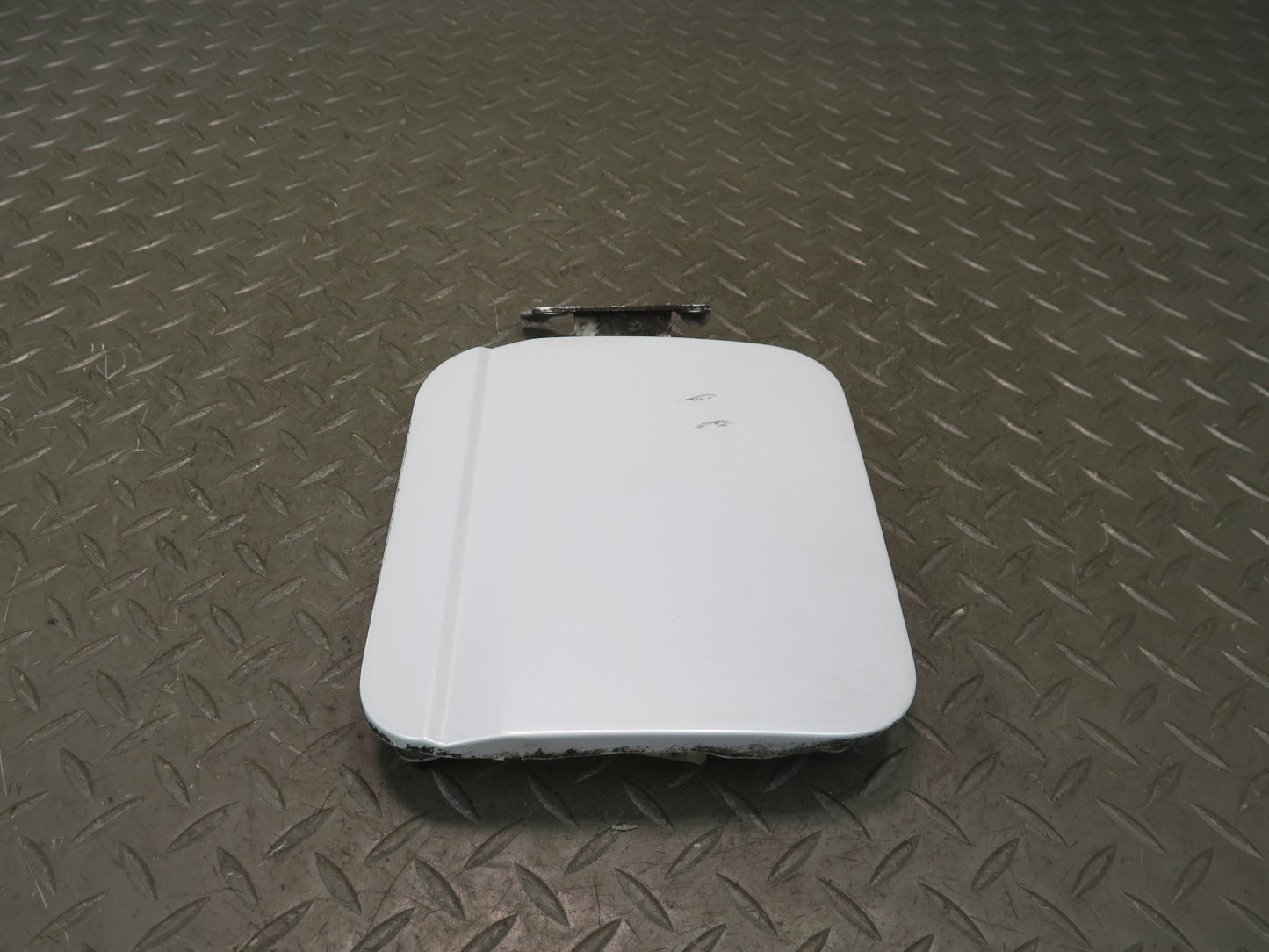 95-97 Nissan Gloria Cedric HY33 Fuel Door Lid Cover White OEM