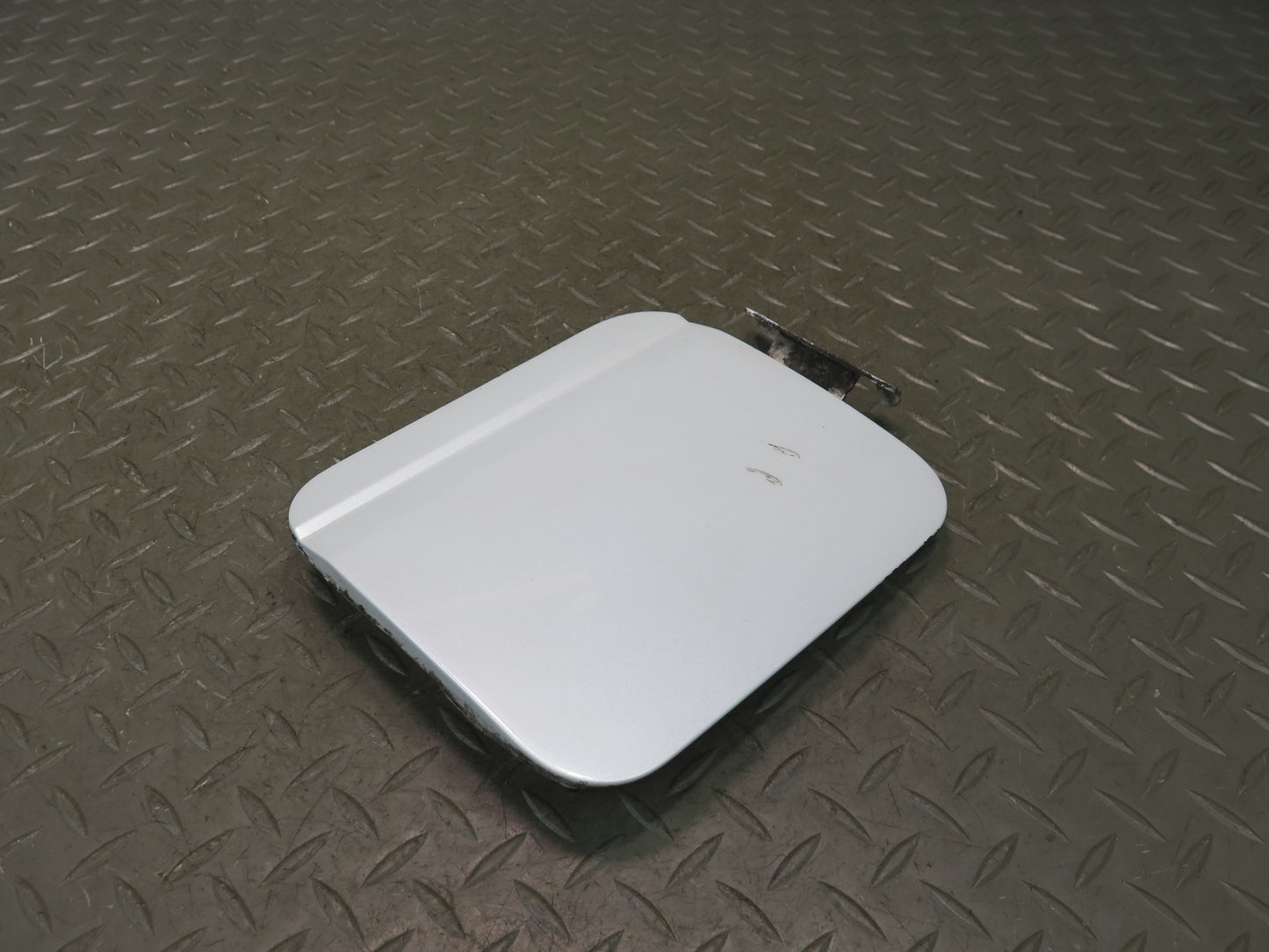 95-97 Nissan Gloria Cedric HY33 Fuel Door Lid Cover White OEM