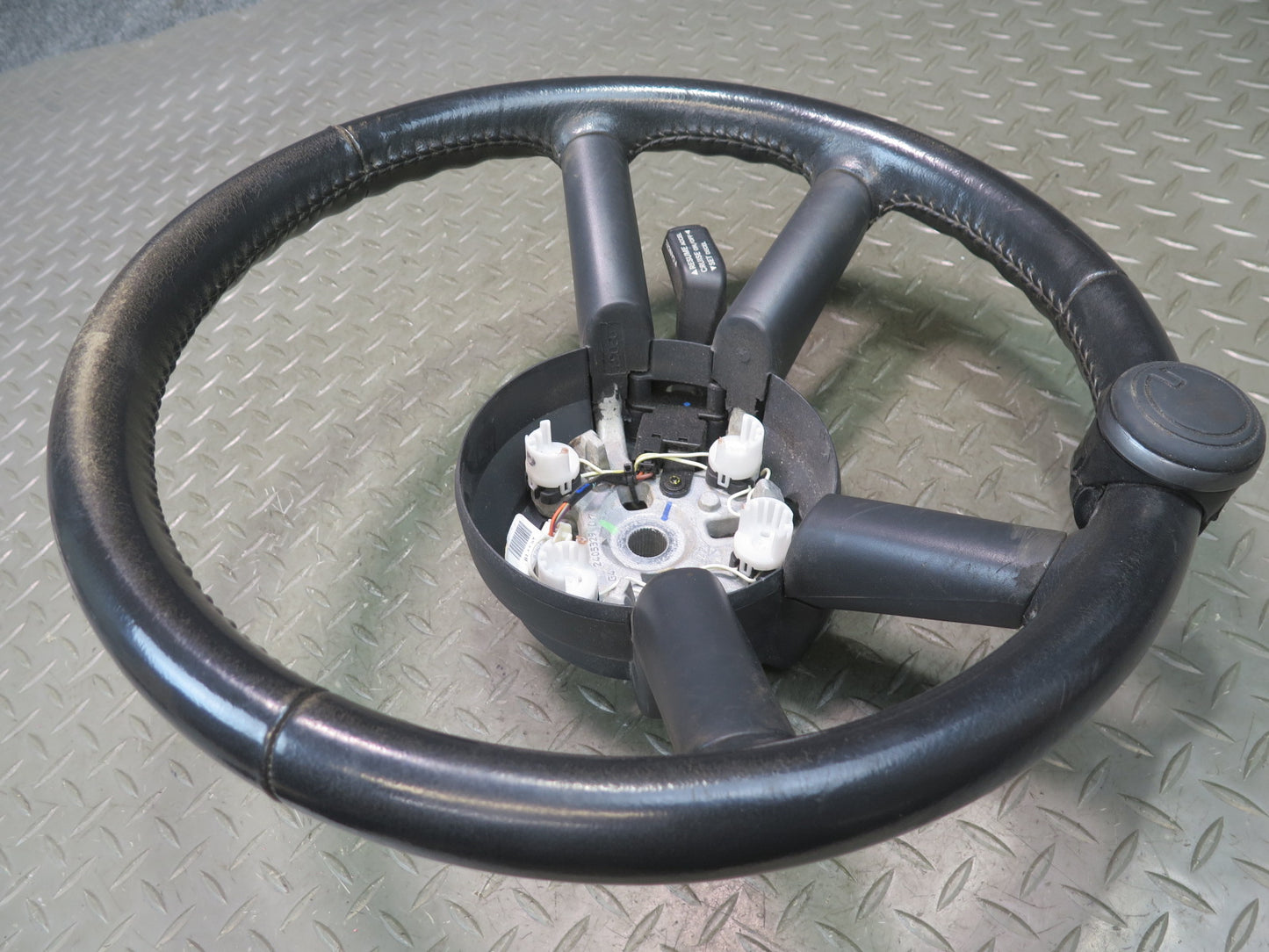 07-10 Jeep Wrangler JK Leather Steering Black w Cruise Switch OEM