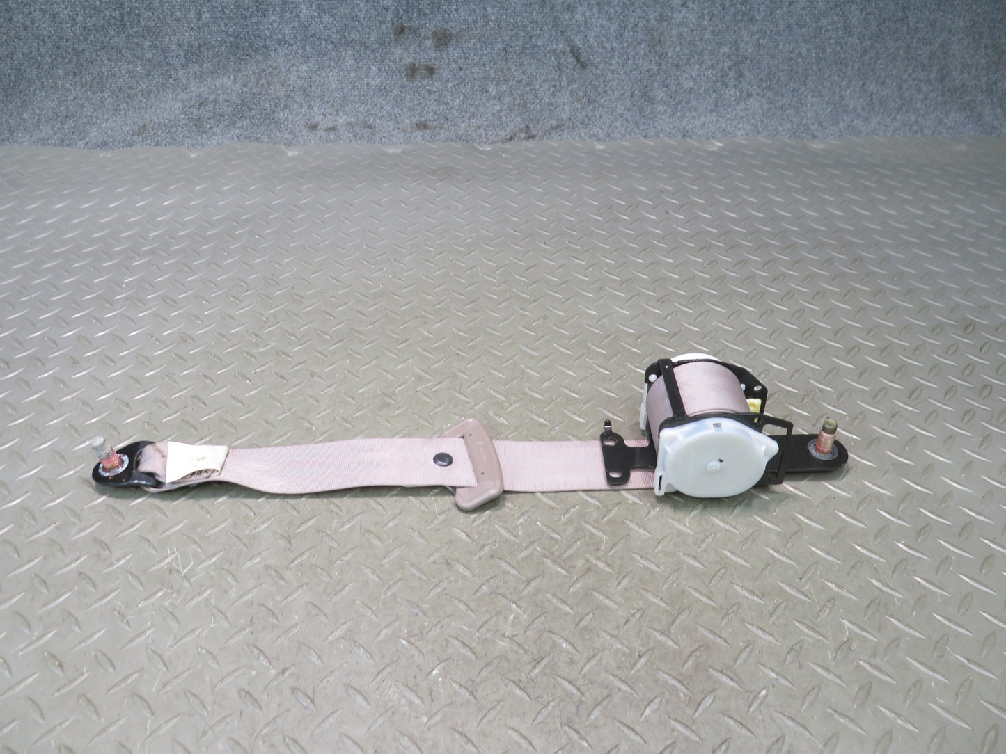 96-97 NISSAN GLORIA HY33 SET OF 2 FRONT LEFT & RIGHT SEATBELT RETRACTORS OEM