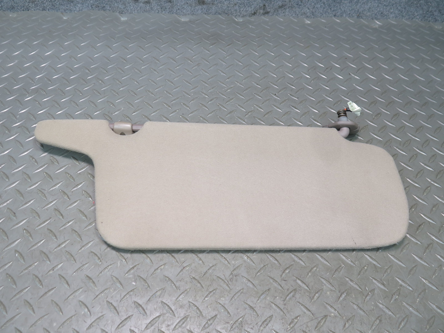 95-97 Nissan Gloria HY33 Front Left Right Sun Visor Set of 2 Brown OEM